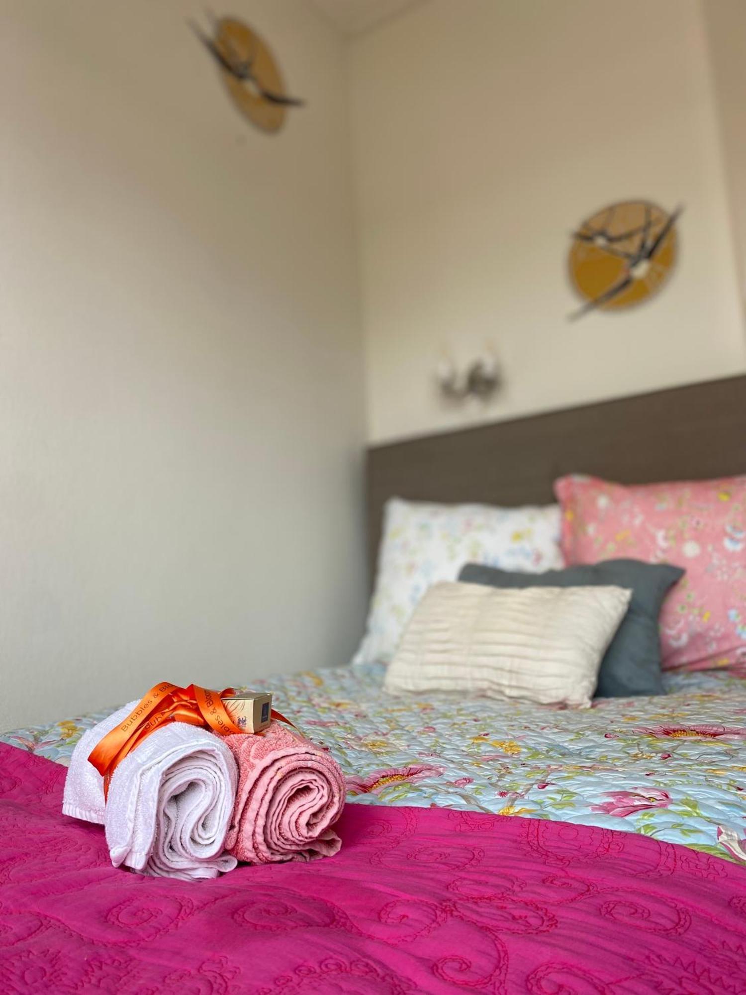 Bubbles & Bed Bed & Breakfast Bilthoven Bagian luar foto