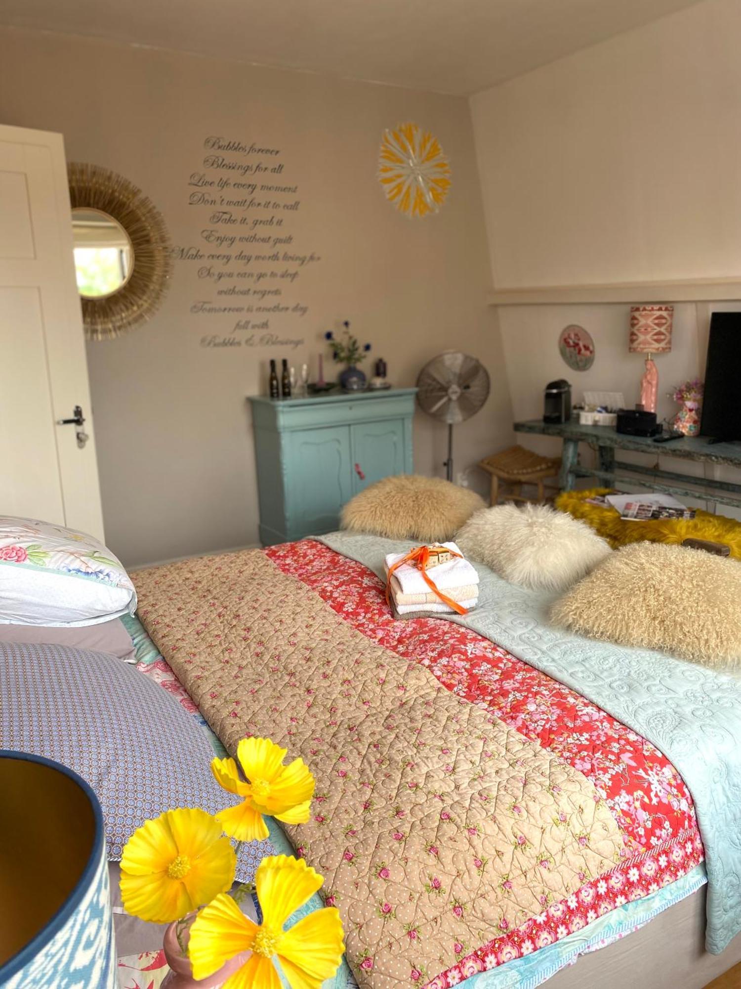 Bubbles & Bed Bed & Breakfast Bilthoven Bagian luar foto